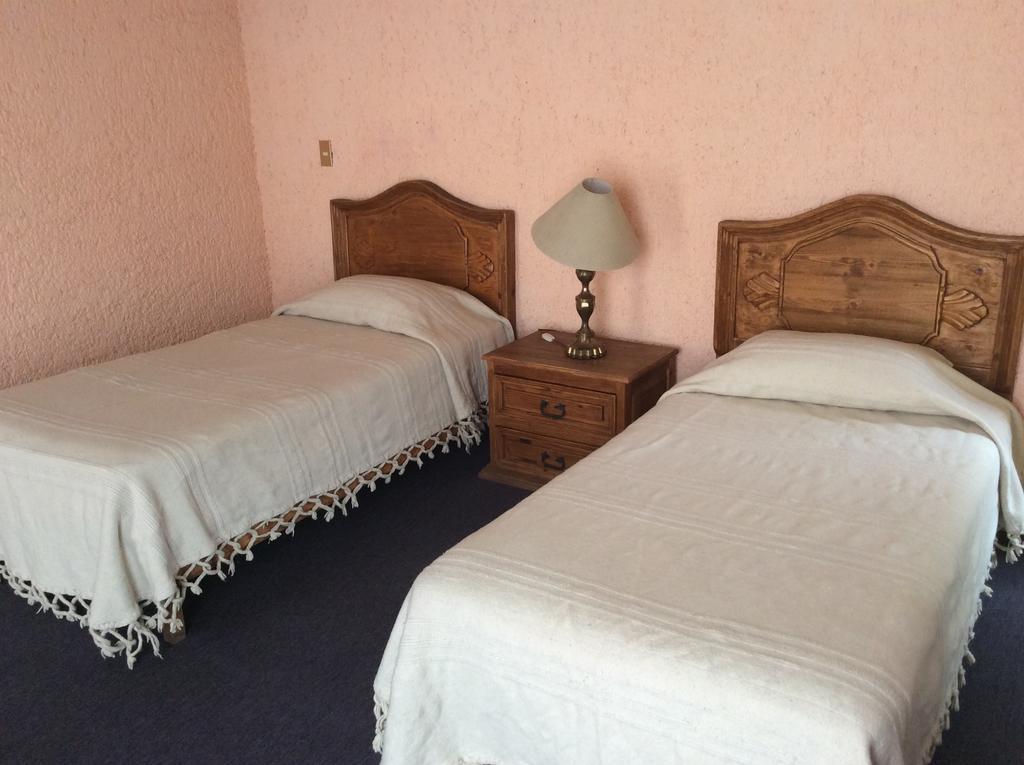 Hotel Villa De La Plata Guanajuato Pokoj fotografie